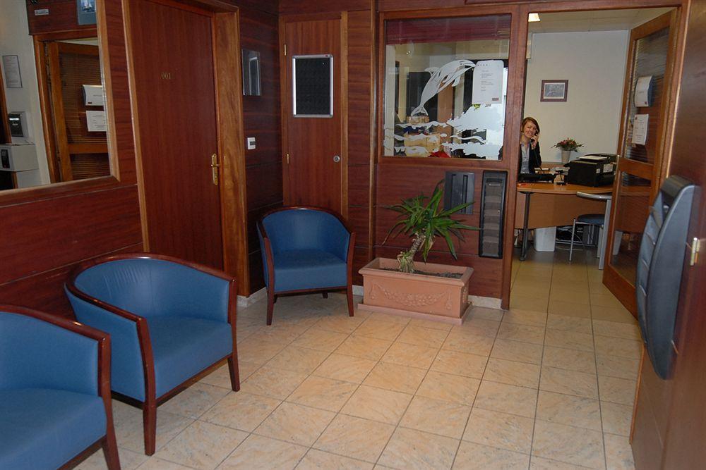 Cerise Lannion Aparthotel Exterior photo