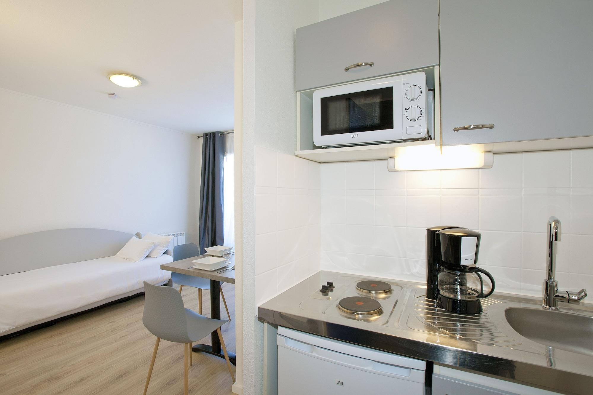 Cerise Lannion Aparthotel Exterior photo