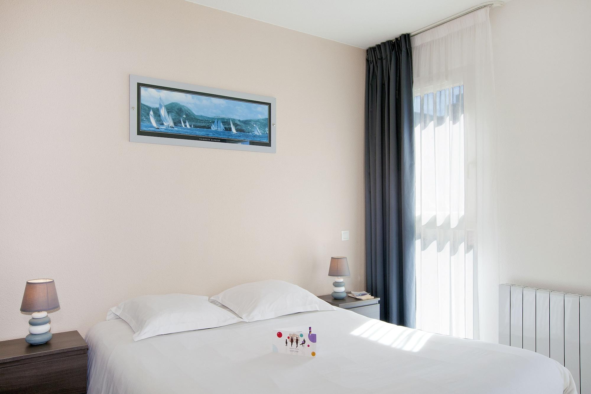Cerise Lannion Aparthotel Exterior photo