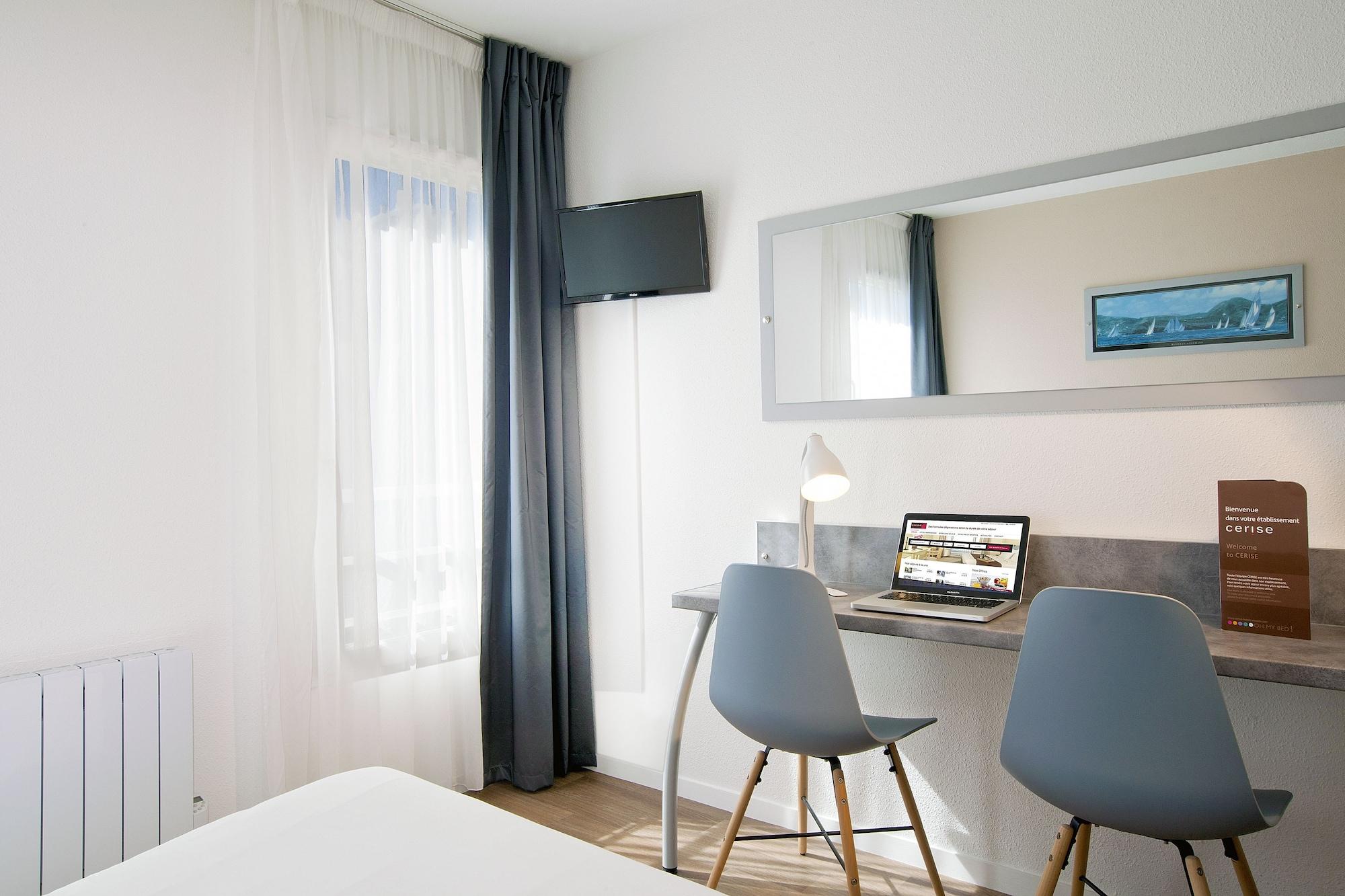 Cerise Lannion Aparthotel Exterior photo